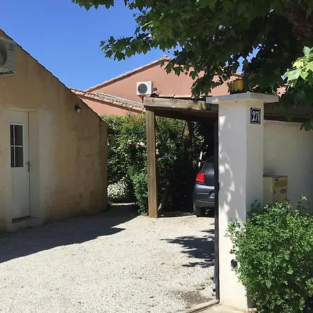 Une Chambre En Ville L'Isle-sur-la-Sorgue Exterior photo