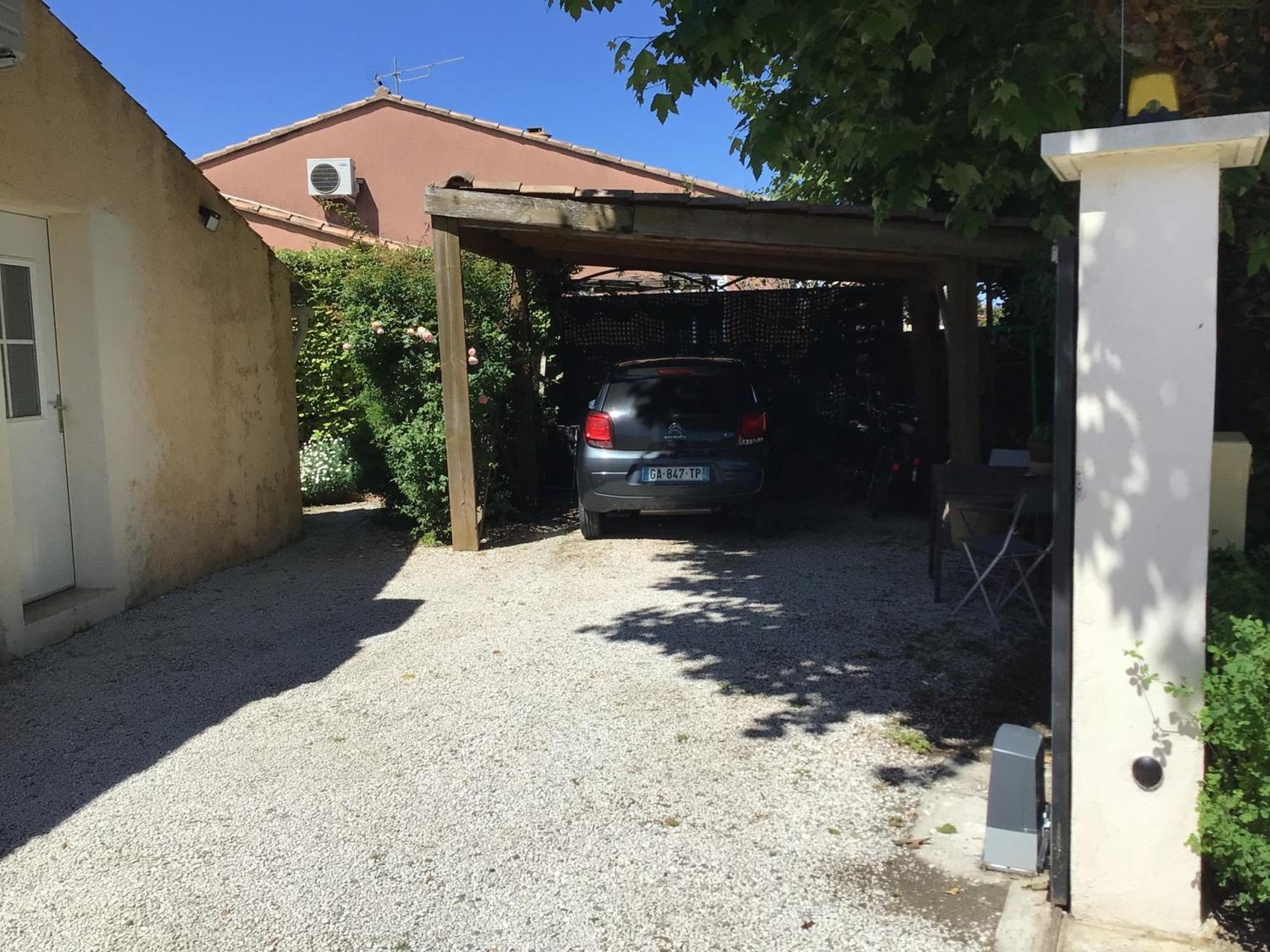 En Frühstückspension LʼIsle-sur-la-Sorgue